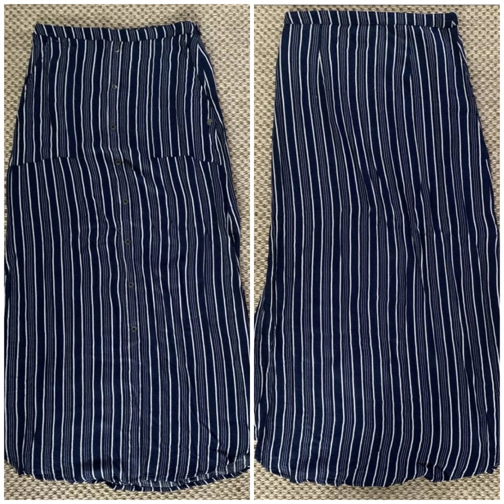 NWOT Roxy Navy Striped Button Front Maxi Skirt Size 4